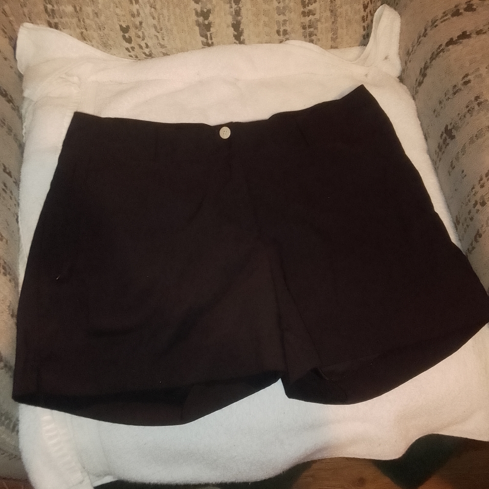Classic Black Women's Nike Golf Our Performance Tailored Shorts Size 8